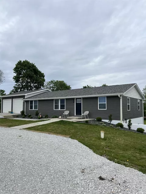 6681 N 200 E Rds, Pine Village, IN 47975