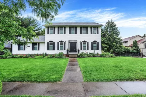 4011 E Stonegate Dr, Bloomington, IN 47401 photo 1