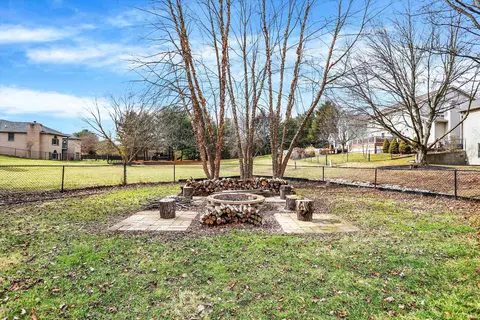 4011 E Stonegate Dr, Bloomington, IN 47401 photo 35