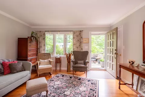 1013 S Mitchell St, Bloomington, IN 47401 photo 2