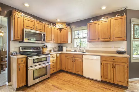 50524 Weeping Willow Run E, Granger, IN 46530 photo 9
