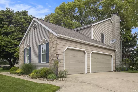 50524 Weeping Willow Run E, Granger, IN 46530 photo 2
