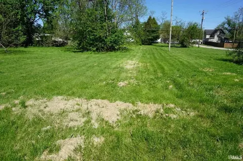 424 S 8th St, Mitchell, IN 47446 photo 1
