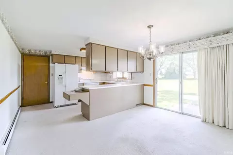 7915 Lafayette Center Rd, Yoder, IN 46798 photo 9