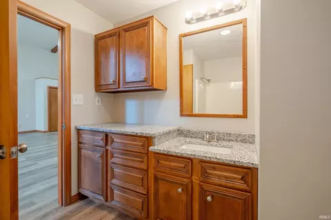 562 W Seitz St, Jasper, IN 47546 photo 28