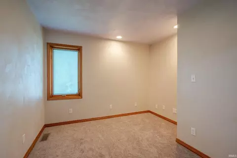 562 W Seitz St, Jasper, IN 47546 photo 26