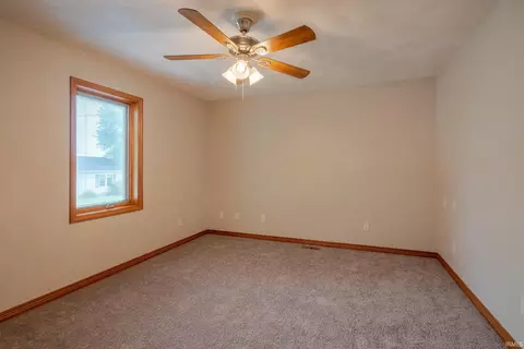 562 W Seitz St, Jasper, IN 47546 photo 31
