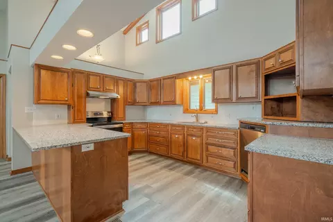562 W Seitz St, Jasper, IN 47546 photo 21
