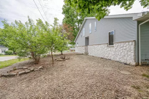562 W Seitz St, Jasper, IN 47546 photo 12