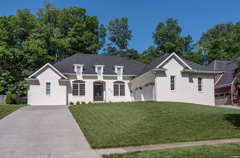 2820 S Dale Ct, Bloomington, IN 47401
