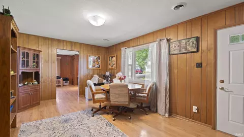 525 S Oak St, Waterloo, IN 46793 photo 4