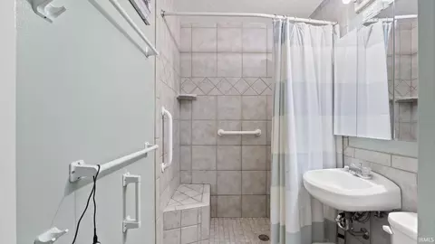 525 S Oak St, Waterloo, IN 46793 photo 16