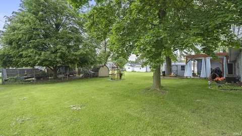 525 S Oak St, Waterloo, IN 46793 photo 27
