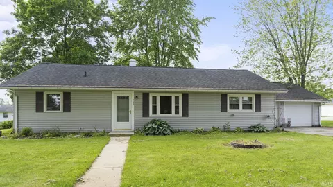525 S Oak St, Waterloo, IN 46793 photo 1