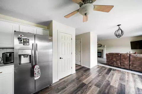 11555 Harbridge Dr, Granger, IN 46530 photo 10