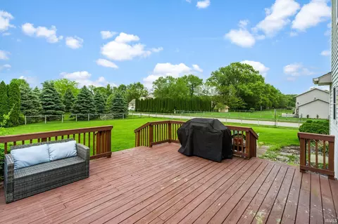 11555 Harbridge Dr, Granger, IN 46530 photo 25