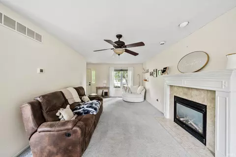 11555 Harbridge Dr, Granger, IN 46530 photo 6