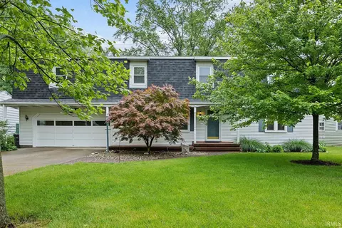 1806 Summit Dr, West Lafayette, IN 47906