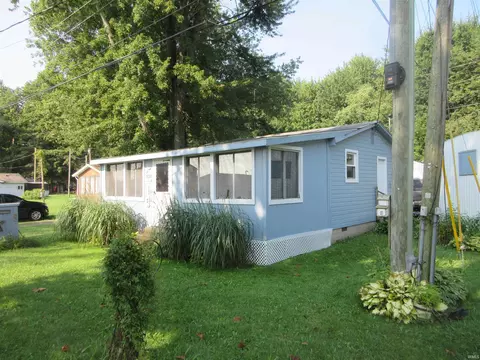 9257 S Amanda Dr #46510, Claypool, IN 46510