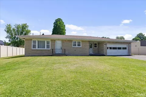 313 E Lincoln St, Chandler, IN 47610