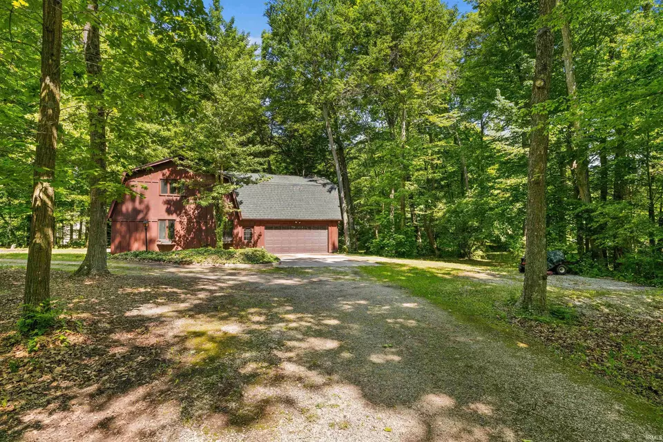 9911 Garman Rd, Leo, IN 46765 35 Photos Movoto