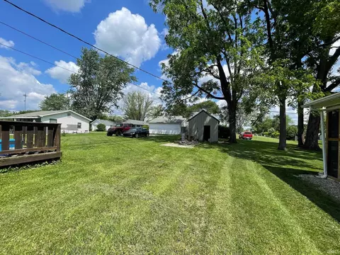 107 W Grissom Ave, Mitchell, IN 47446 photo 8
