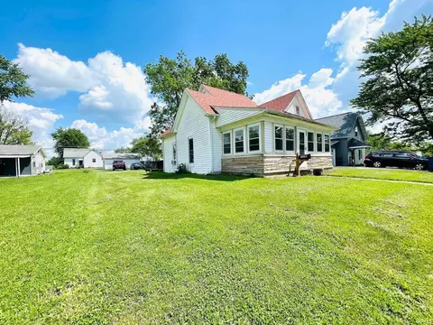 107 W Grissom Ave, Mitchell, IN 47446 photo 10