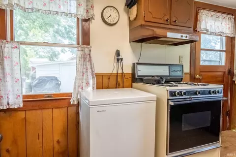 8616 N 90 E, Burrows, IN 46916 photo 10