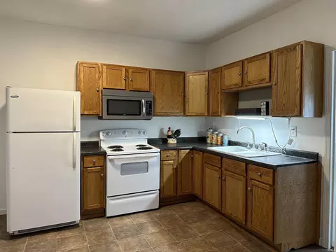 33 E 8th St, Peru, IN 46970 photo 5