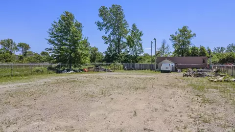 3250 Freeman St, Fort Wayne, IN 46802 photo 9