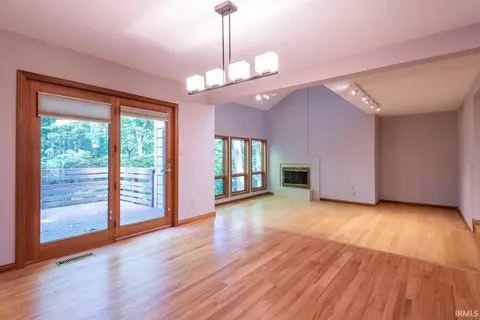 2360 E Linden Hill Dr, Bloomington, IN 47401 photo 5