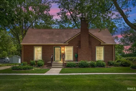 218 W Summit St, Delphi, IN 46923 photo 1