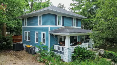 726 E University St, Bloomington, IN 47401 photo 2