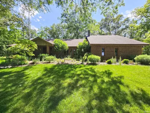 5860 W 100 N, Wolcott, IN 47995