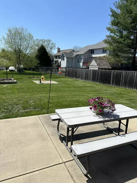 3404 E Olcott Blvd, Bloomington, IN 47401 photo 2