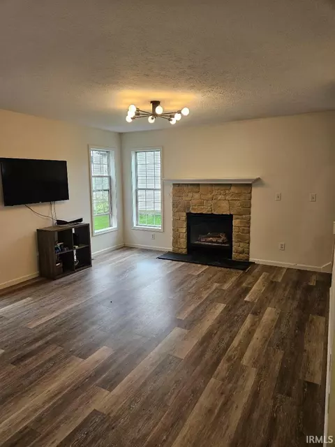 4414 E Fox Run Dr, Syracuse, IN 46567 photo 8