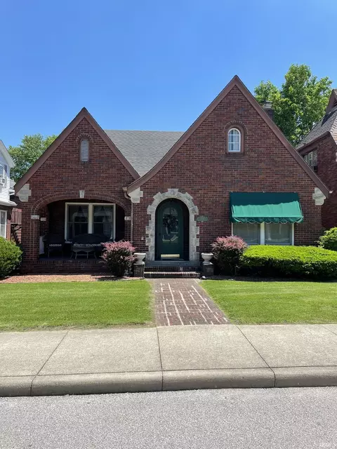 1108 Jackson St, Jasper, IN 47546 photo 1