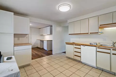 142 E Bragg Ave, Upland, IN 46989 photo 7
