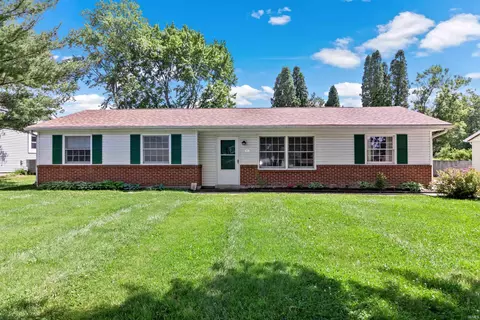 142 E Bragg Ave, Upland, IN 46989 photo 1