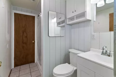 142 E Bragg Ave, Upland, IN 46989 photo 13