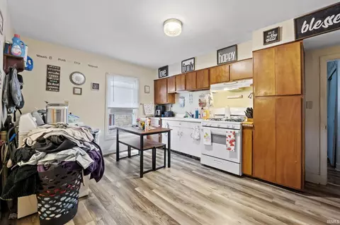 61 65 W Maple St, Wabash, IN 46992 photo 6