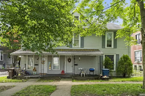 61 65 W Maple St, Wabash, IN 46992 photo 2