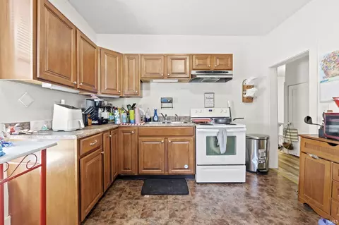 61 65 W Maple St, Wabash, IN 46992 photo 30