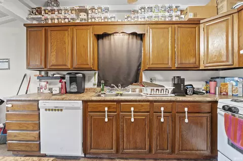61 65 W Maple St, Wabash, IN 46992 photo 14
