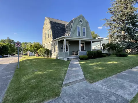 203 E Wiley St, Bluffton, IN 46714 photo 4