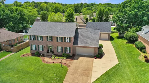 10040 Brookline Dr, Evansville, IN 47711