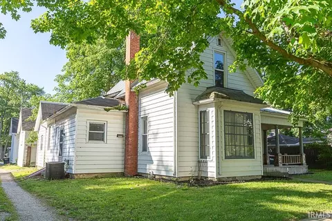 410 E Franklin St, Delphi, IN 46923 photo 3