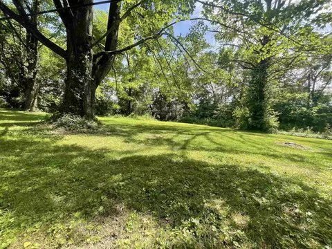 120 Pleasant View Dr, Mitchell, IN 47446 photo 2