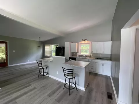 120 Pleasant View Dr, Mitchell, IN 47446 photo 10
