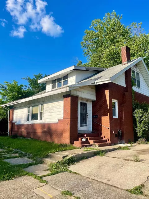 110 N Seminary St, Princeton, IN 47670
